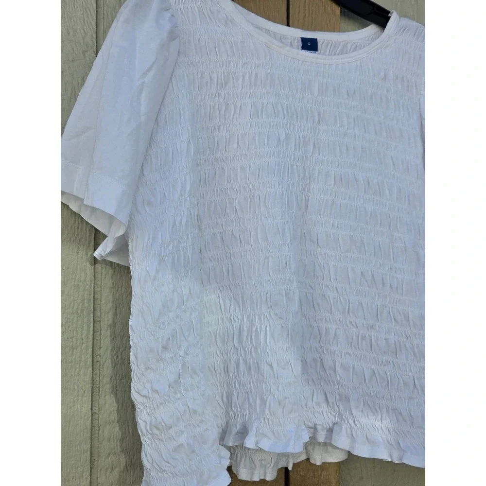 Old Navy Boho Stretchy Large White Smocked Cottage Tshirt Ruffle Lightweight